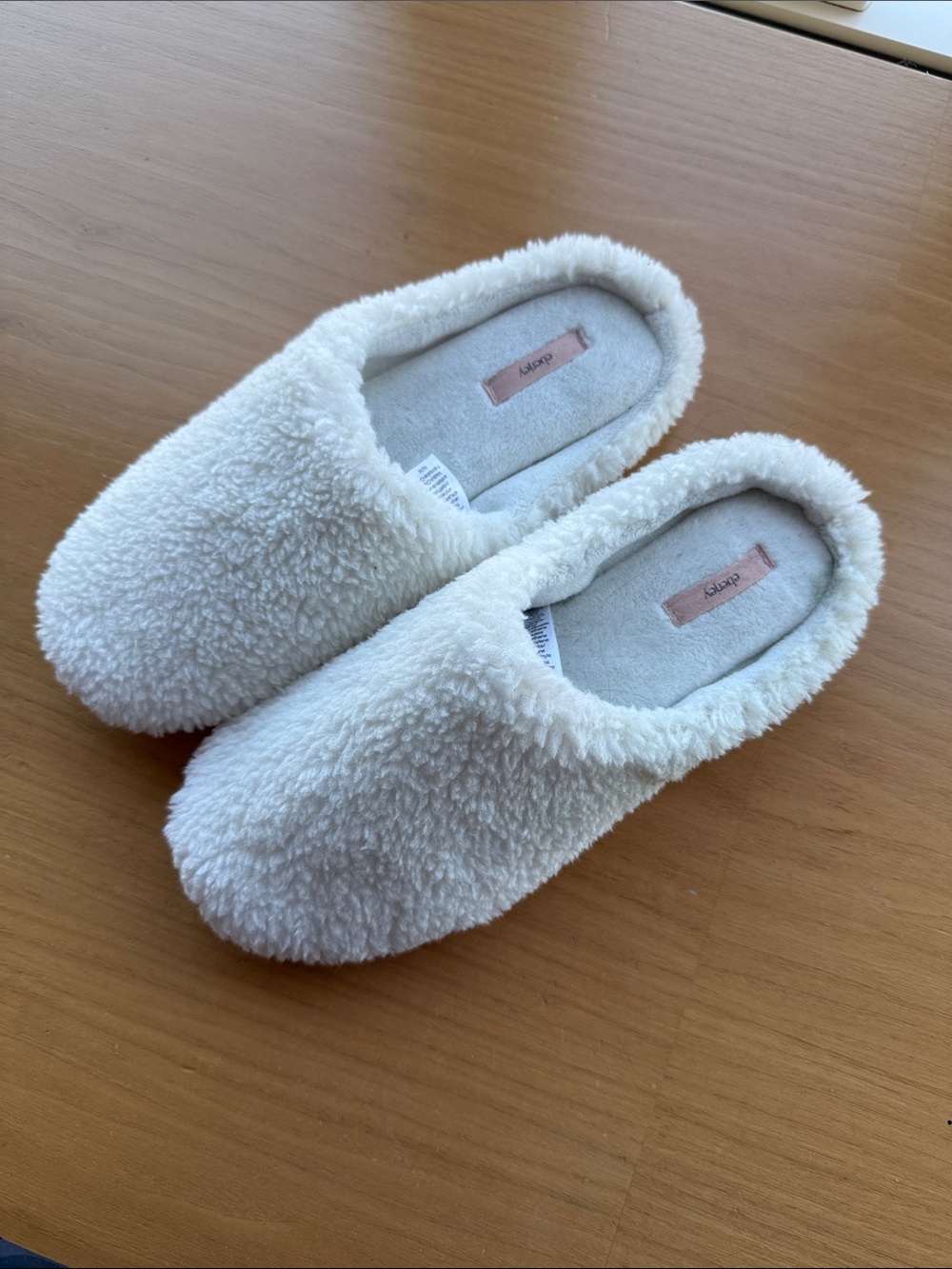 Eberjey Ivory Sherpa Fleece Slide House Slippers Cozy - Size M
